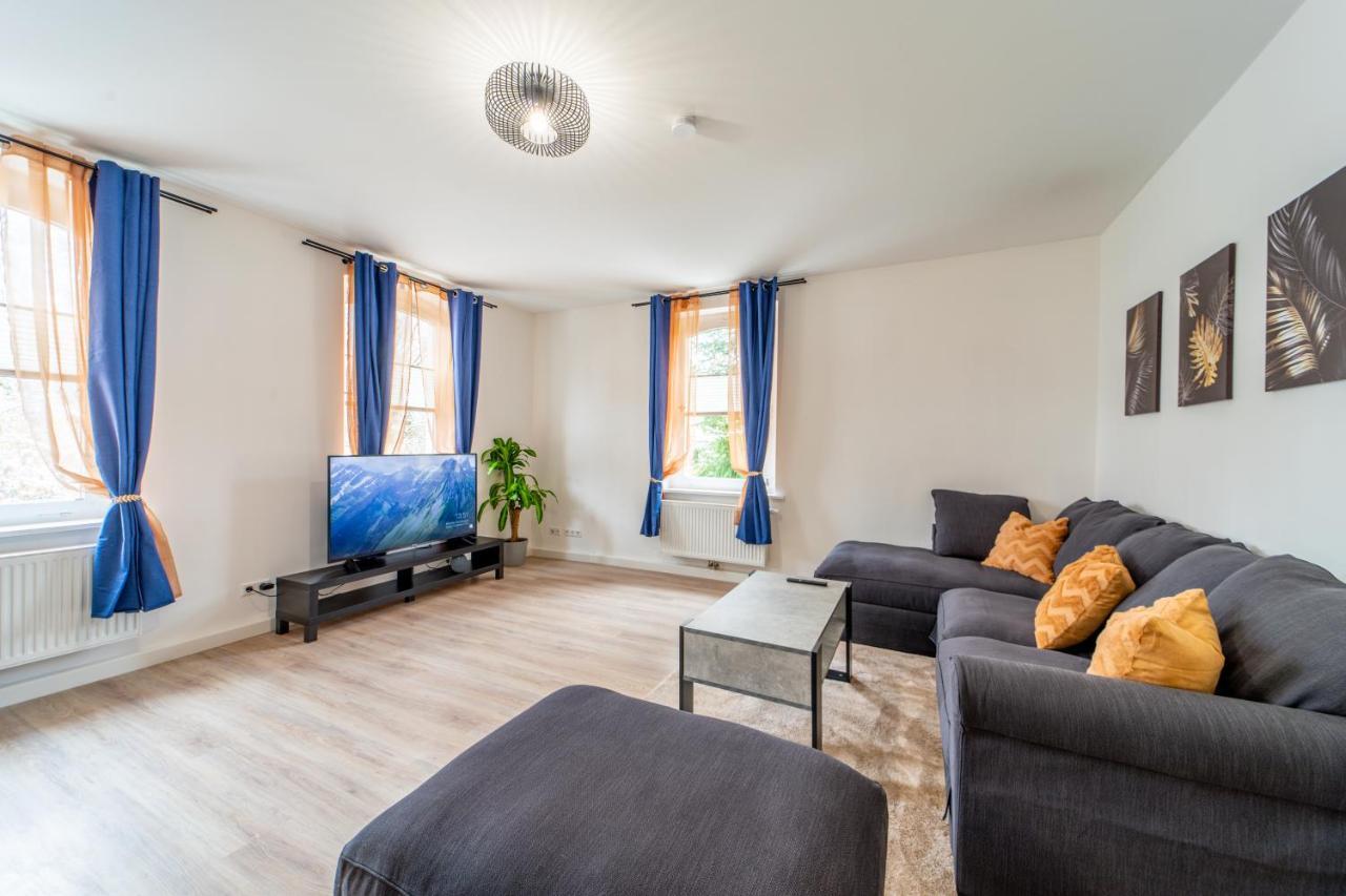 Grosse 3-Zimmer Wohnung - Zentral-Coburg - Kostenloser Parkplatz Εξωτερικό φωτογραφία